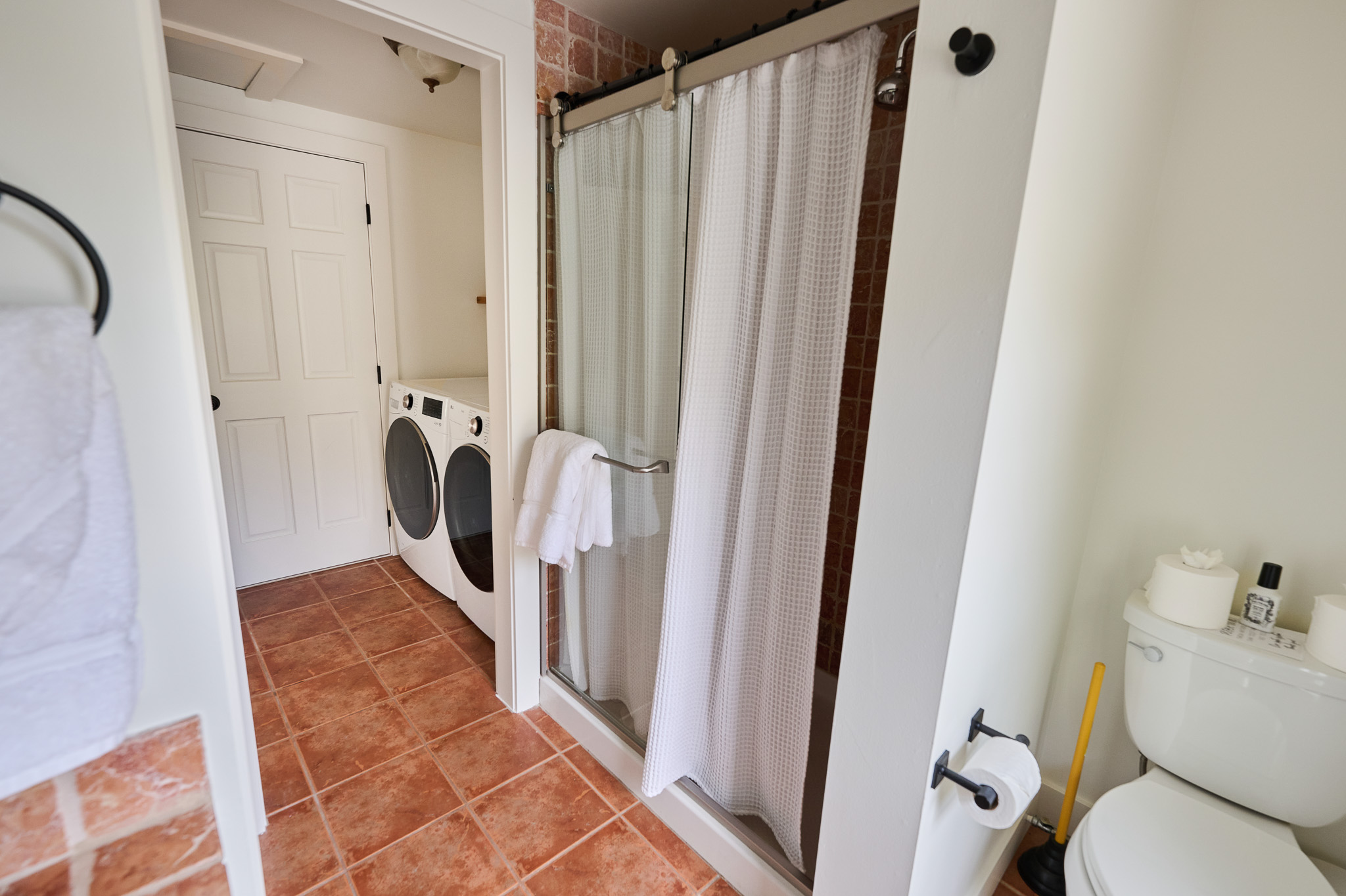 Guest suite bathroom and laundry