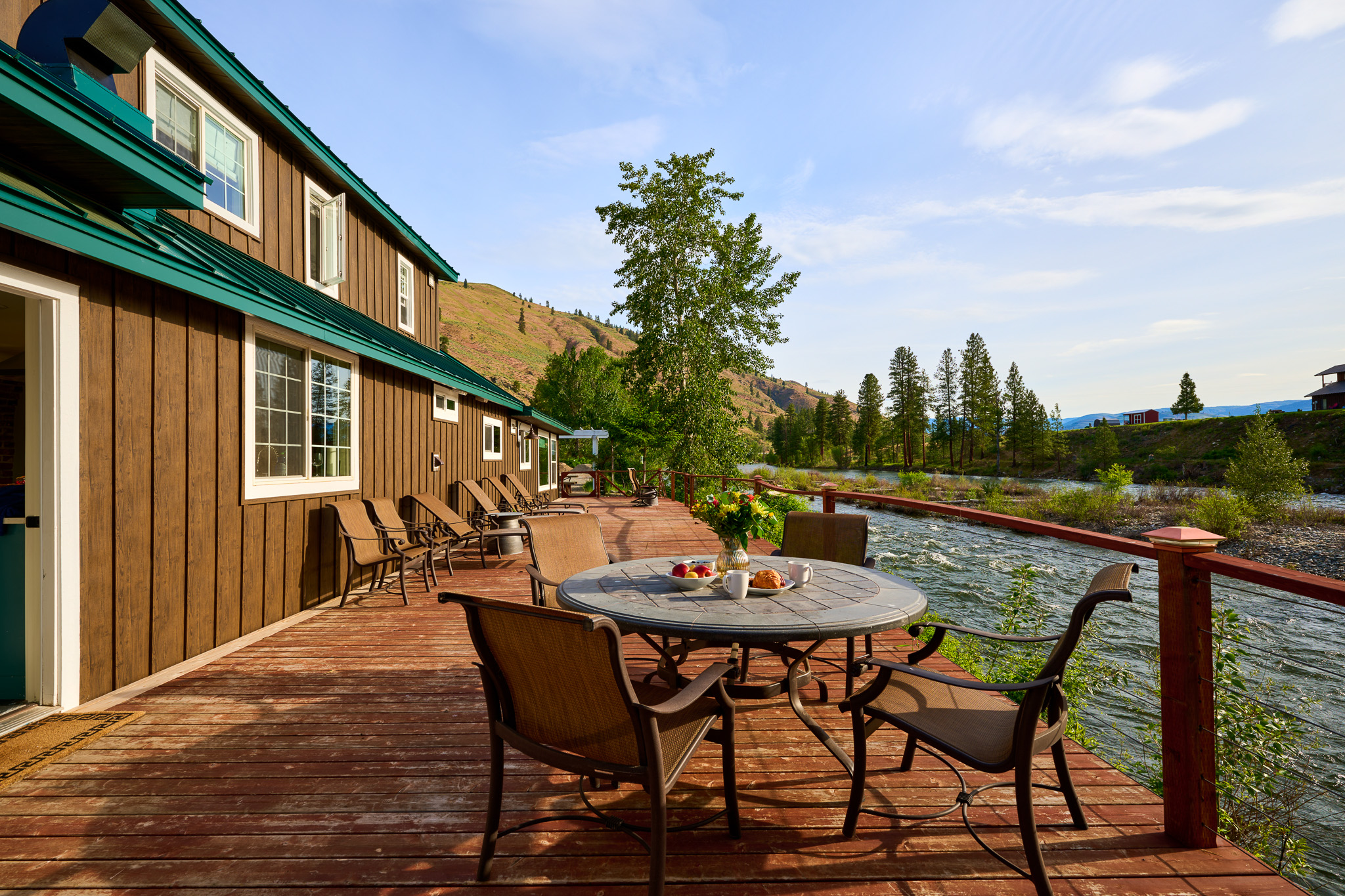The riverside deck